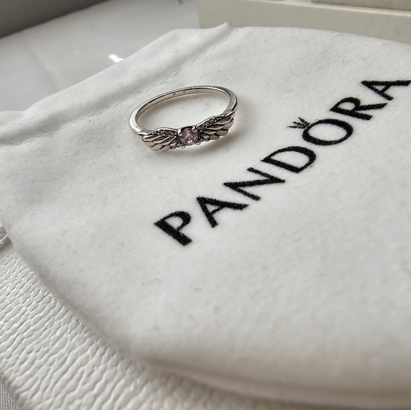 Ring - Picture 3 of 4